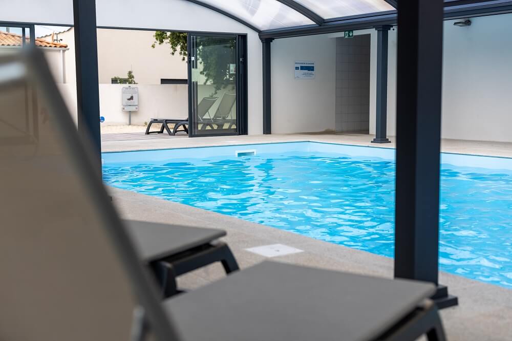 Piscine du domaine résidentiel de loisirs de Charente-Maritime1